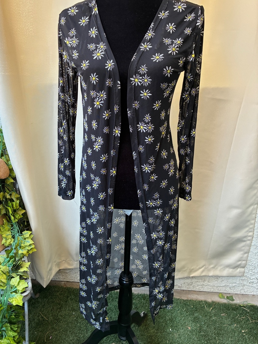 Vintage y2k Stretch Mesh Daisy Print Duster Large